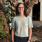 Oakes Daylily T-Shirt - Heathered Dusty Sage